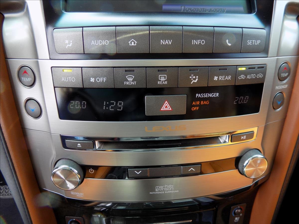 Lexus LX 570