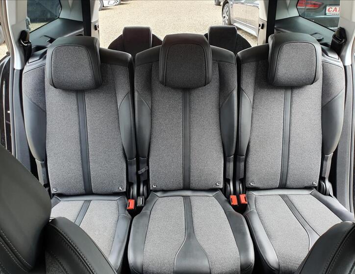 Peugeot 5008 37
