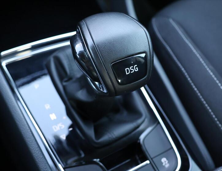 Škoda Karoq 25