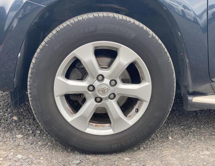 Toyota RAV4 9