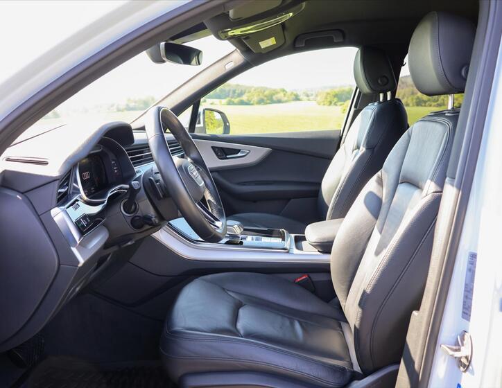 Audi Q7 14