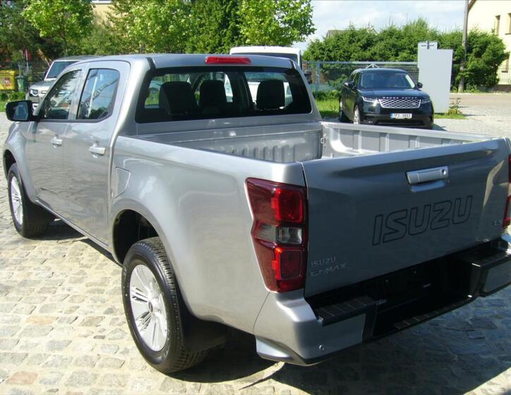 Isuzu D-Max 6