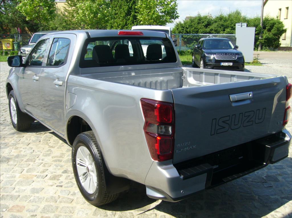 Isuzu D-Max