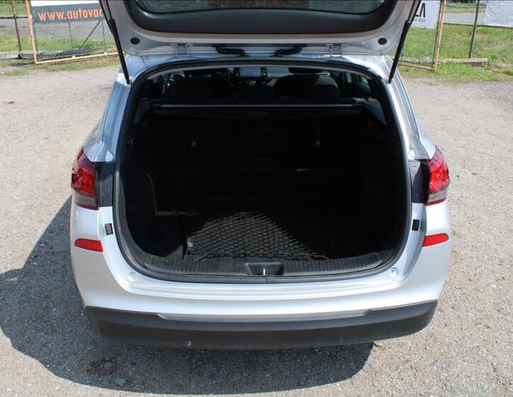 Hyundai i30 13