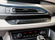BMW i8 11