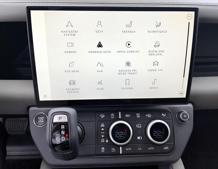 Land Rover Defender 18