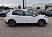 Peugeot 2008 4