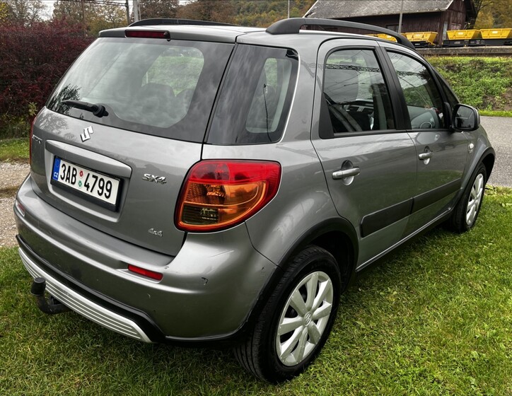 Suzuki SX4 3