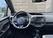 Toyota Yaris 5