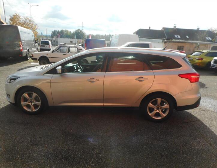 Ford Focus 8