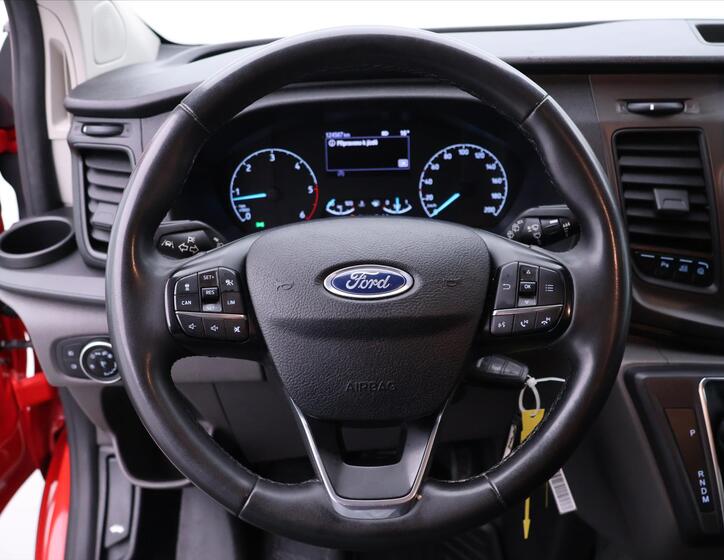 Ford Transit 18