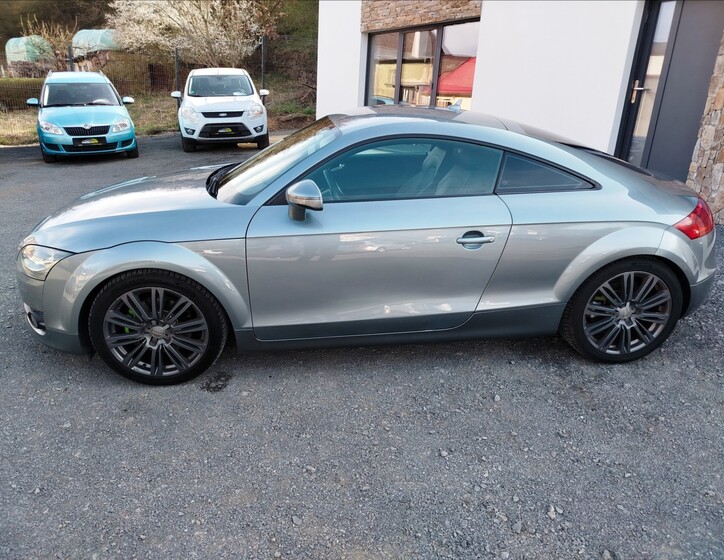 Audi TT 2