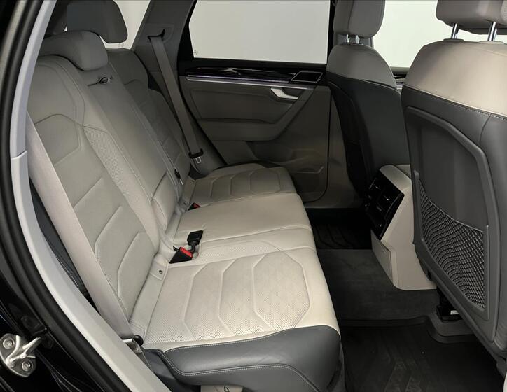 Volkswagen Touareg 24