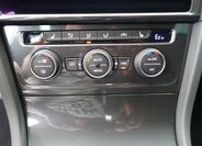 Volkswagen Golf 19