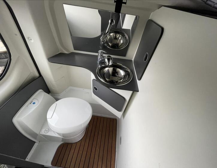 Ford Transit 28