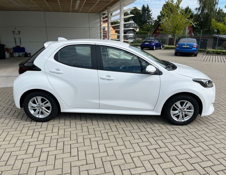 Toyota Yaris 7