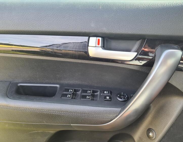 KIA Sorento 6