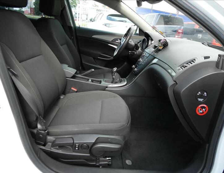 Opel Insignia 17