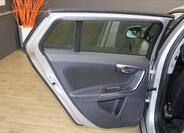Volvo V60 13