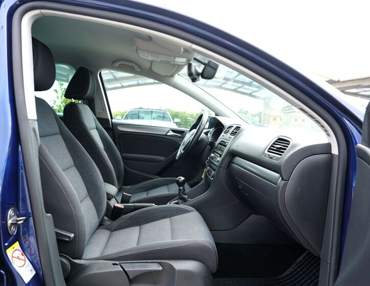 Volkswagen Golf 26