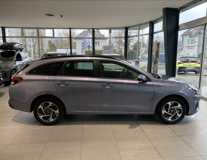 Hyundai i30 4