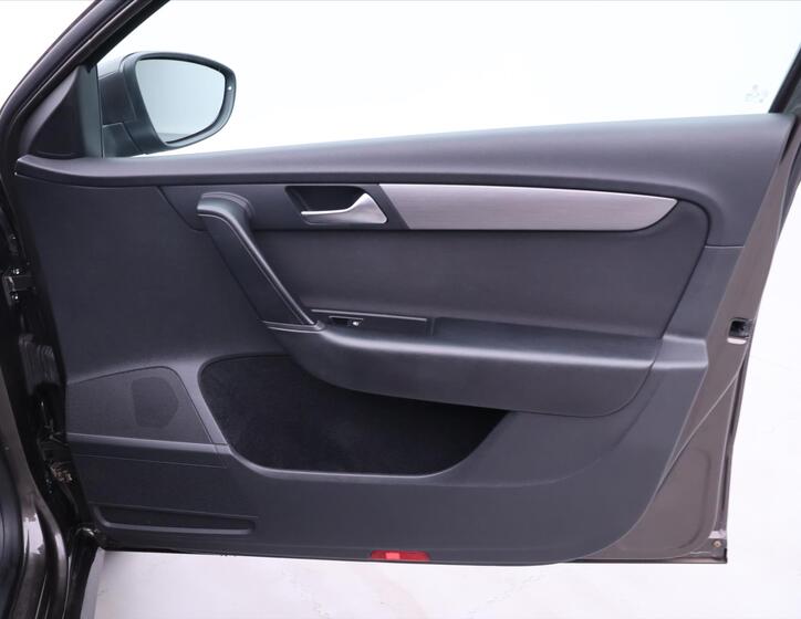 Volkswagen Passat 12