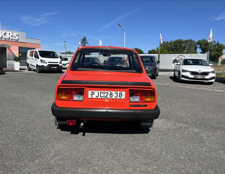 Škoda 105 7