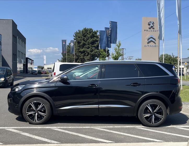 Peugeot 5008 8