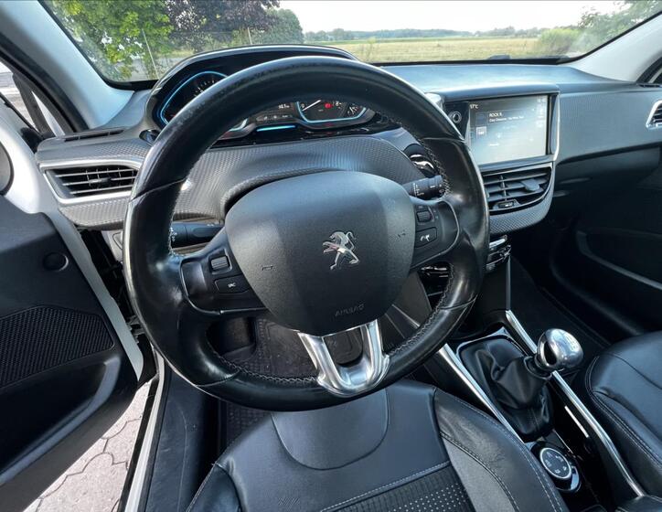 Peugeot 2008 37