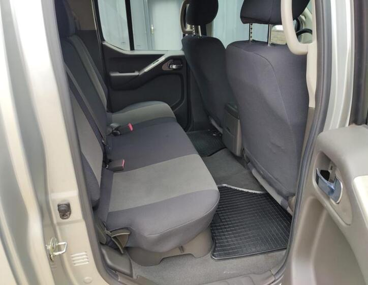 Nissan Navara 22