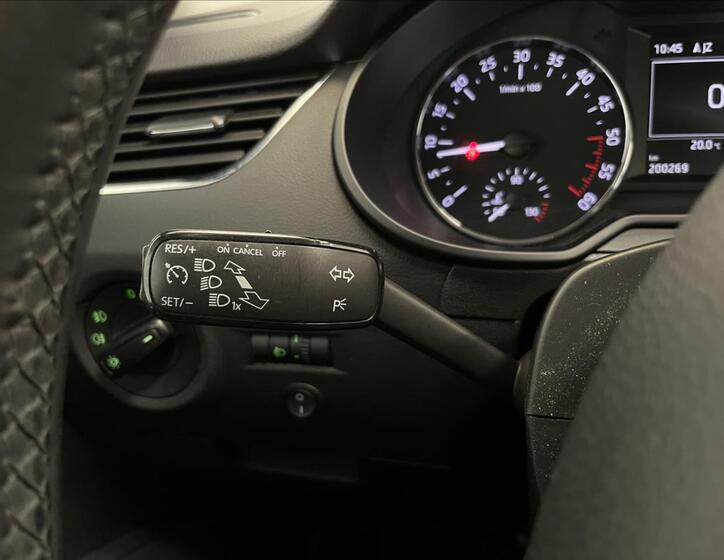 Škoda Octavia 16