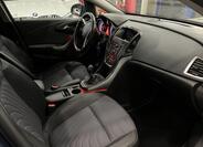 Opel Astra 9