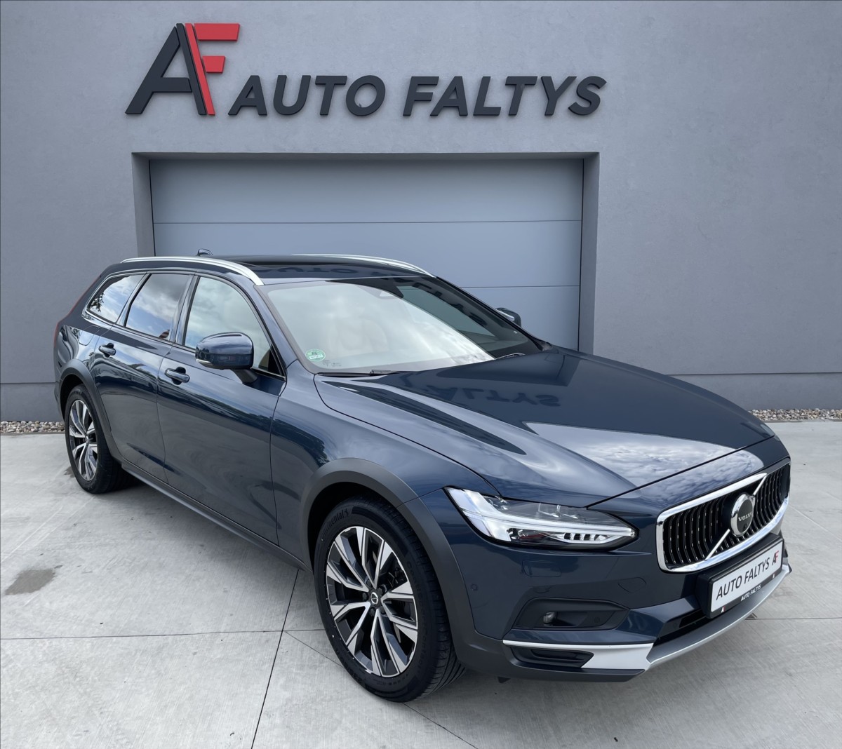 Volvo V90