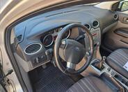 Ford Focus 14