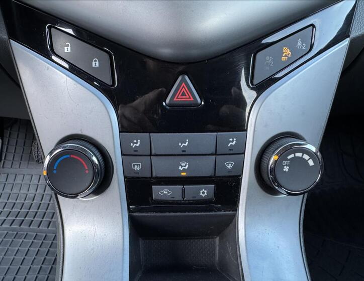 Chevrolet Cruze 27