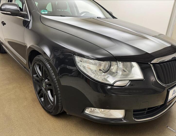Škoda Superb 43