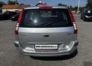 Ford Fusion 4