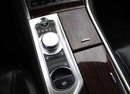 Jaguar XF 22