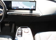BMW iX 5