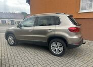 Volkswagen Tiguan 8