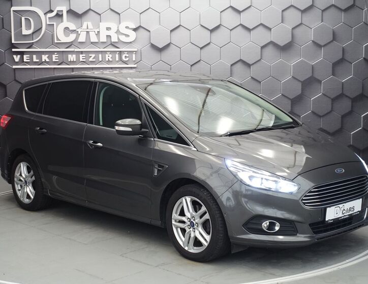 Ford S-MAX 6