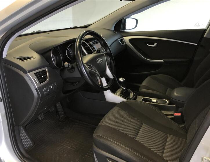 Hyundai i30 9