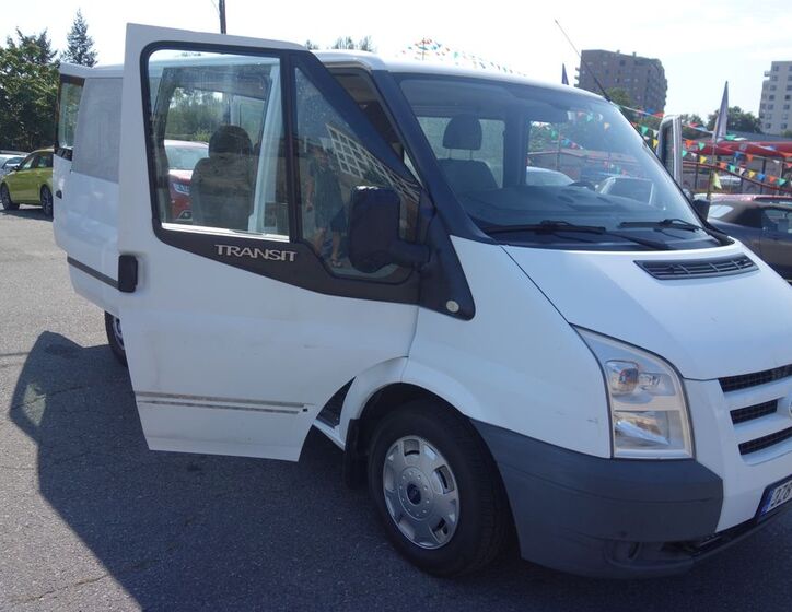 Ford Transit 18