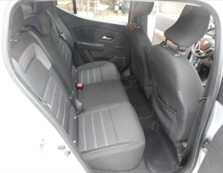 Dacia Sandero 18