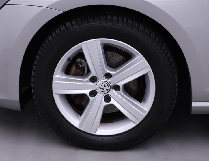 Volkswagen Golf 29