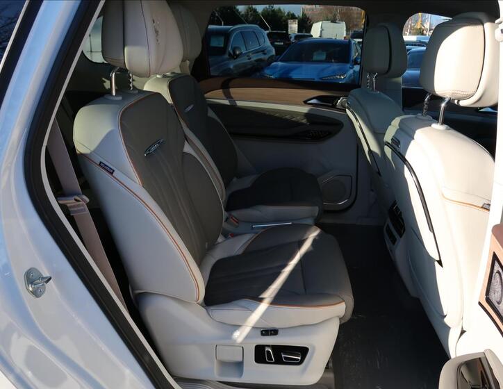Dongfeng U-Tour 23
