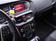 Volvo V40 23