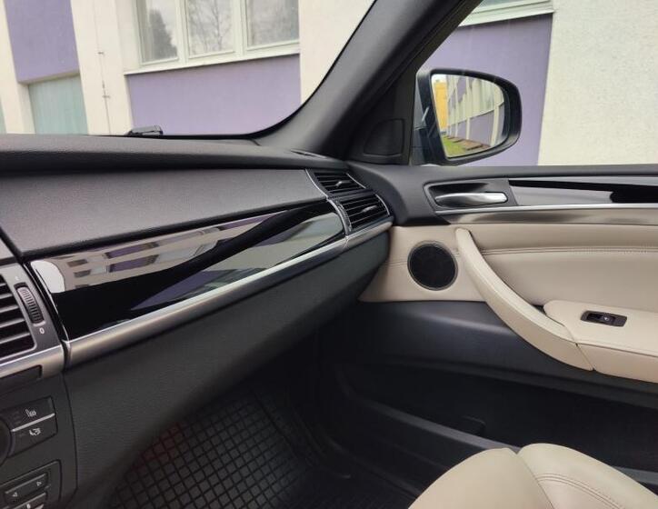 BMW X6 26