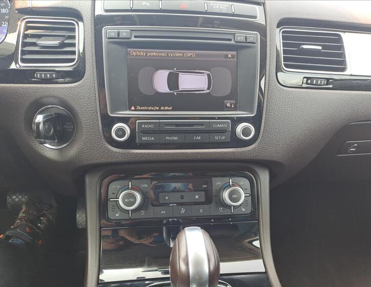 Volkswagen Touareg 16