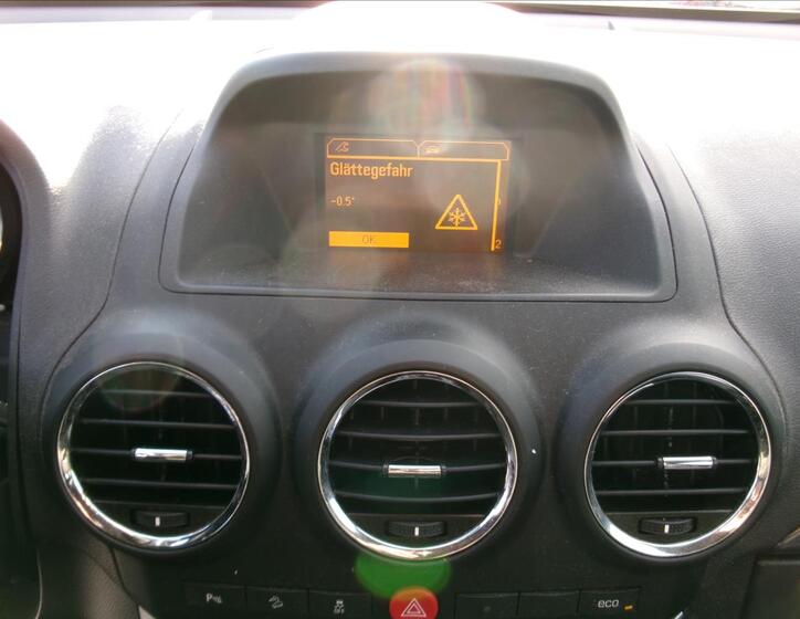 Opel Antara 17